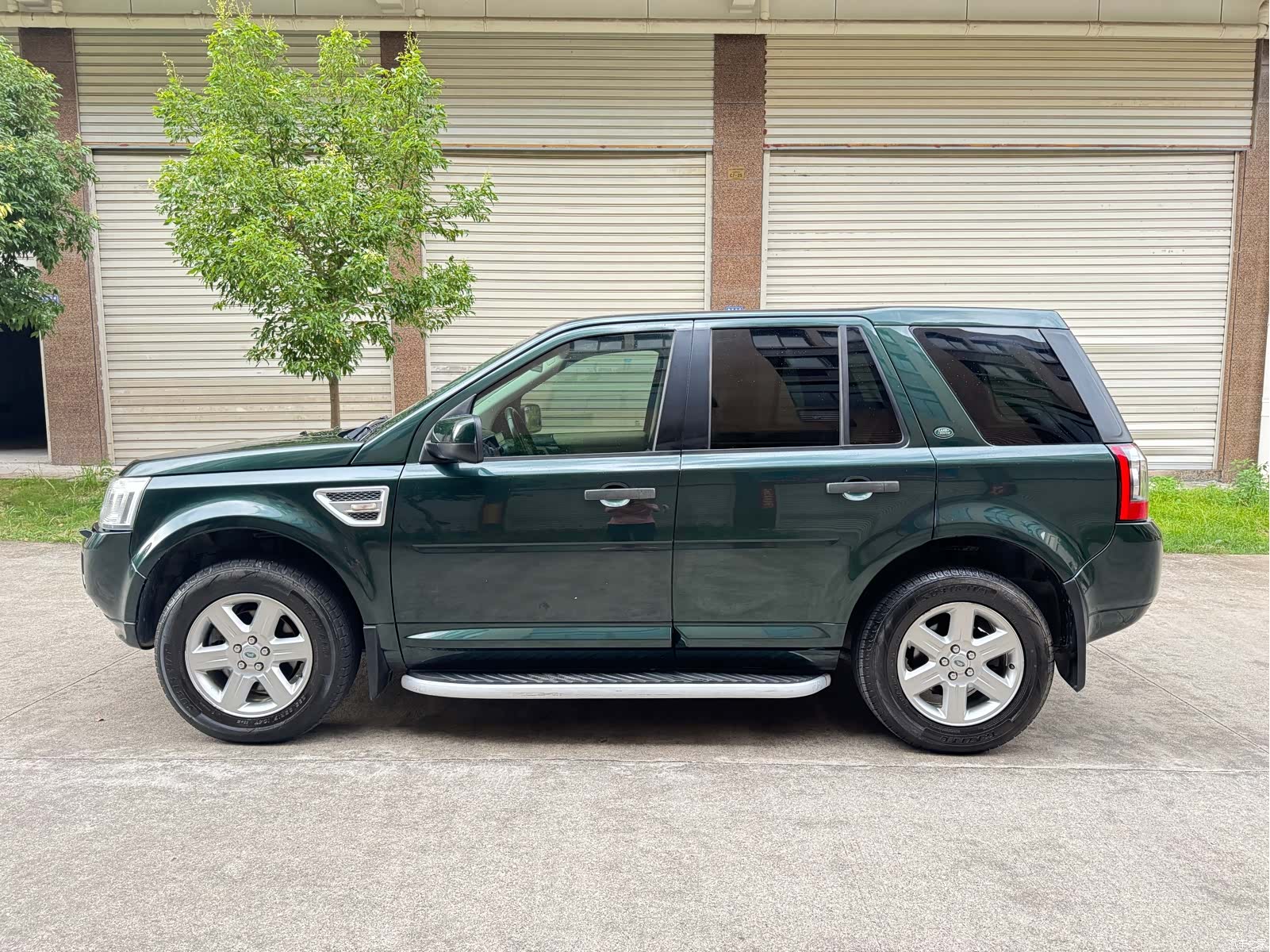 Land Rover i6, 2011 все фото