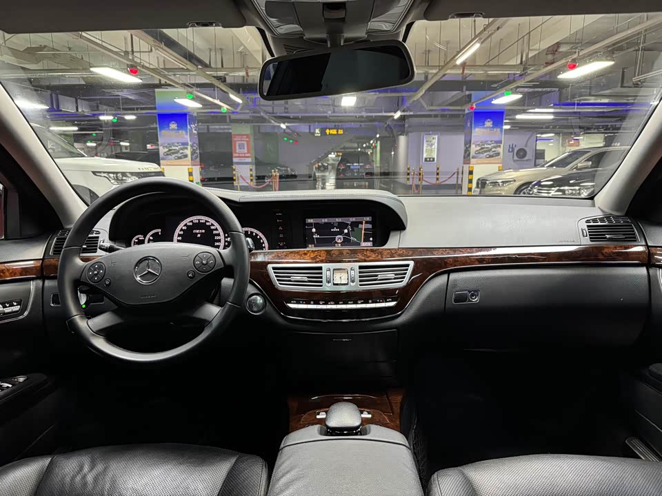 Mercedes-Benz S-class Mercedes-Benz S-class