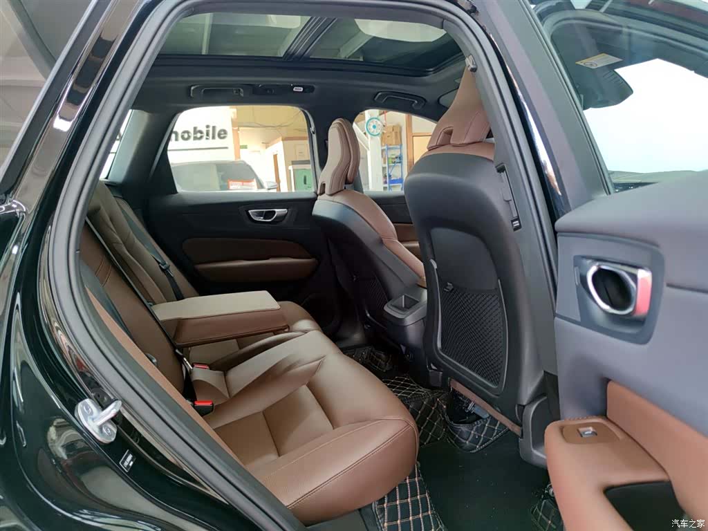 Volvo XC60, 2024 11