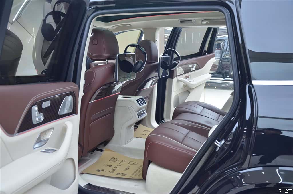 Maybach GLS, 2023 все фото