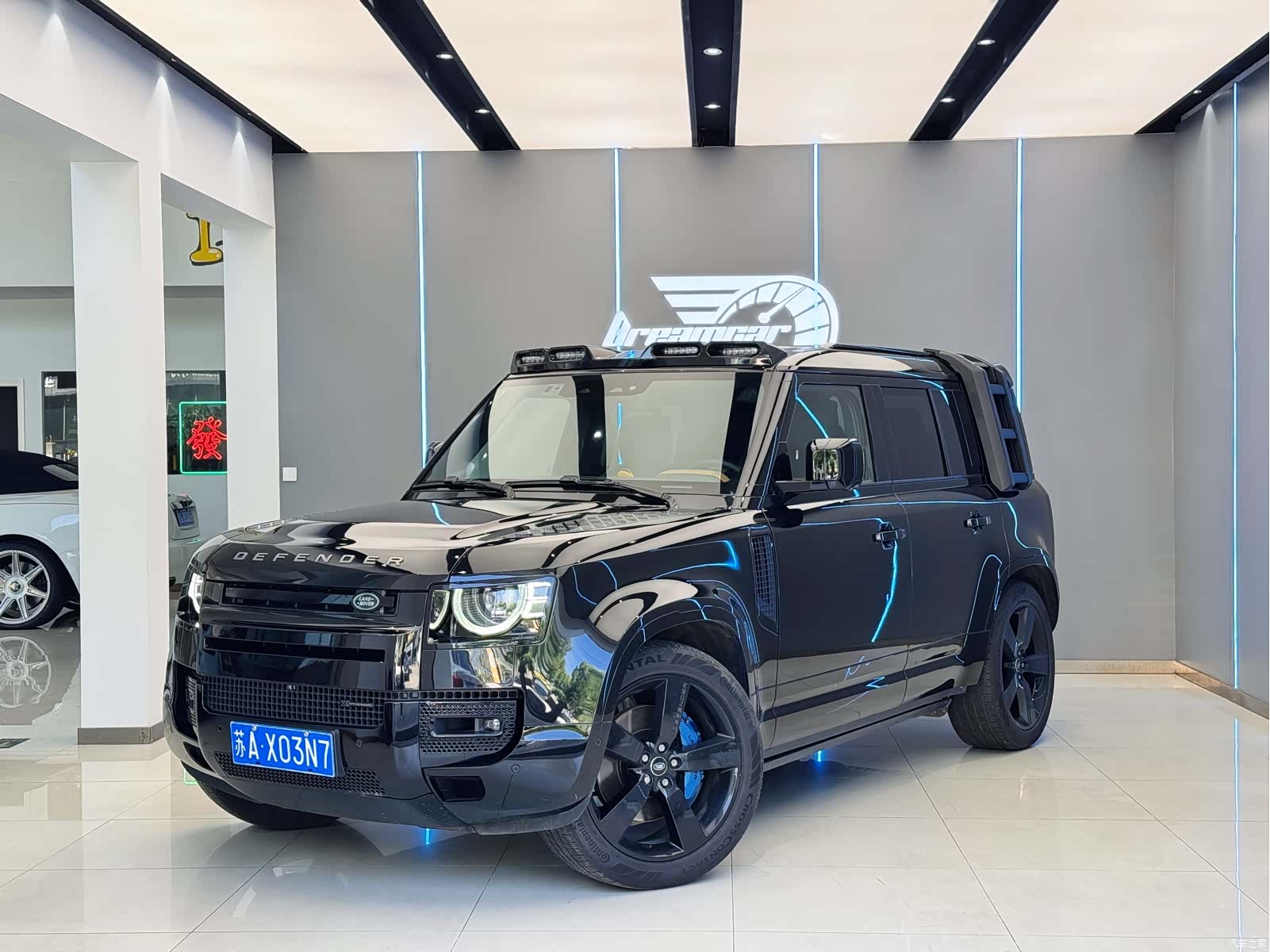 Land Rover Defender, 2023 1