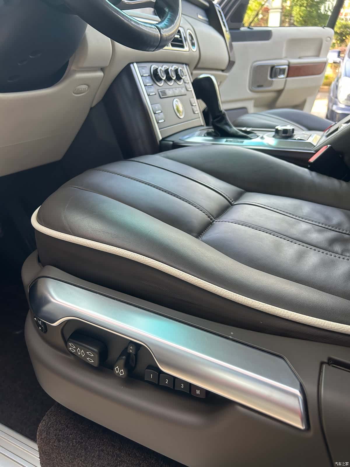Land Rover Range Rover, 2012 9