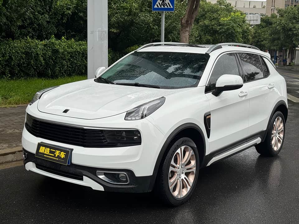 Lynk & Co 01