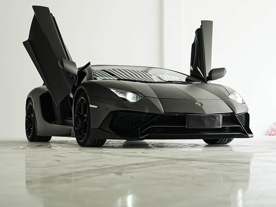 Lamborghini Aventador