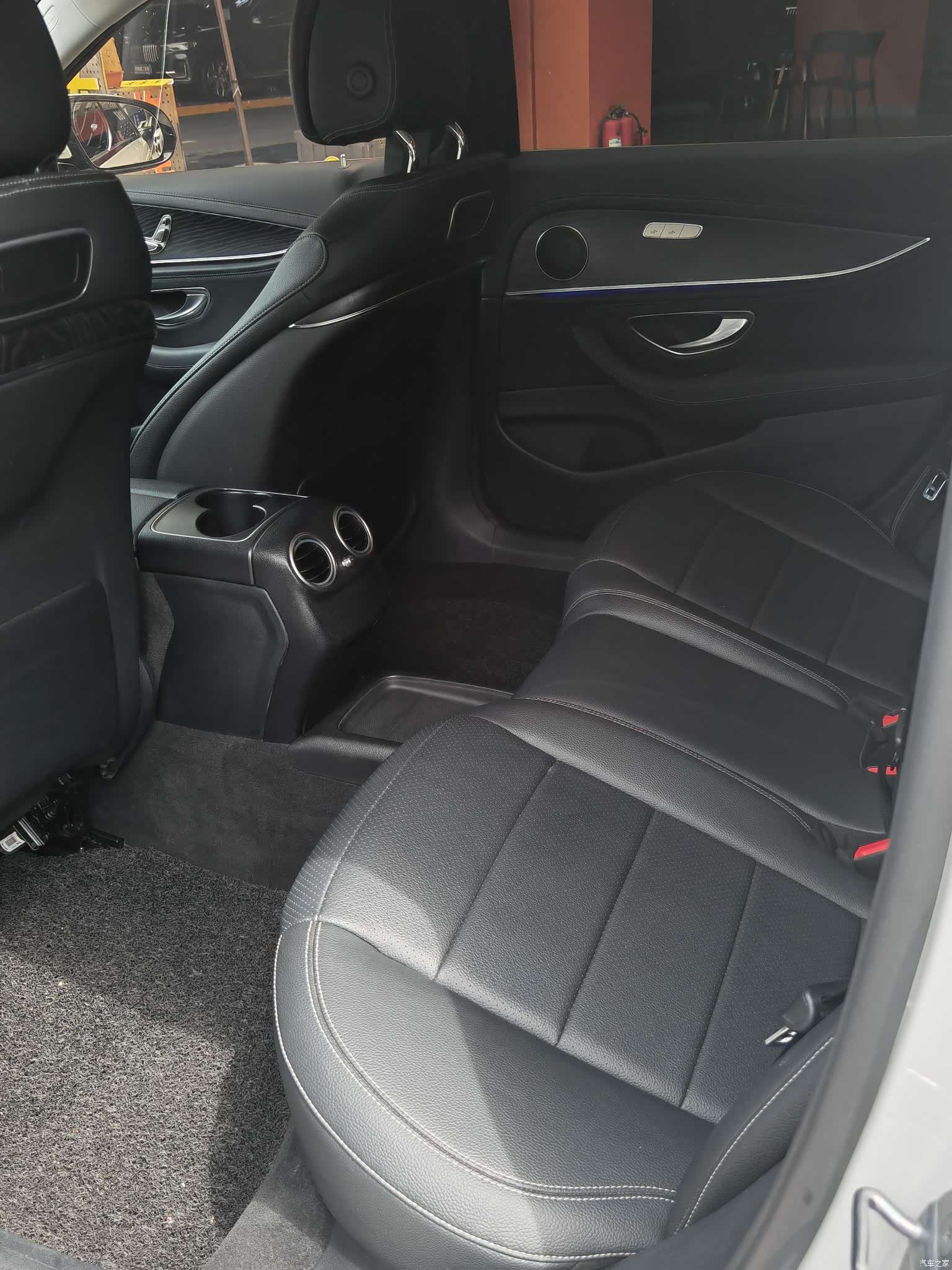 Mercedes-Benz E-Class, 2018 8