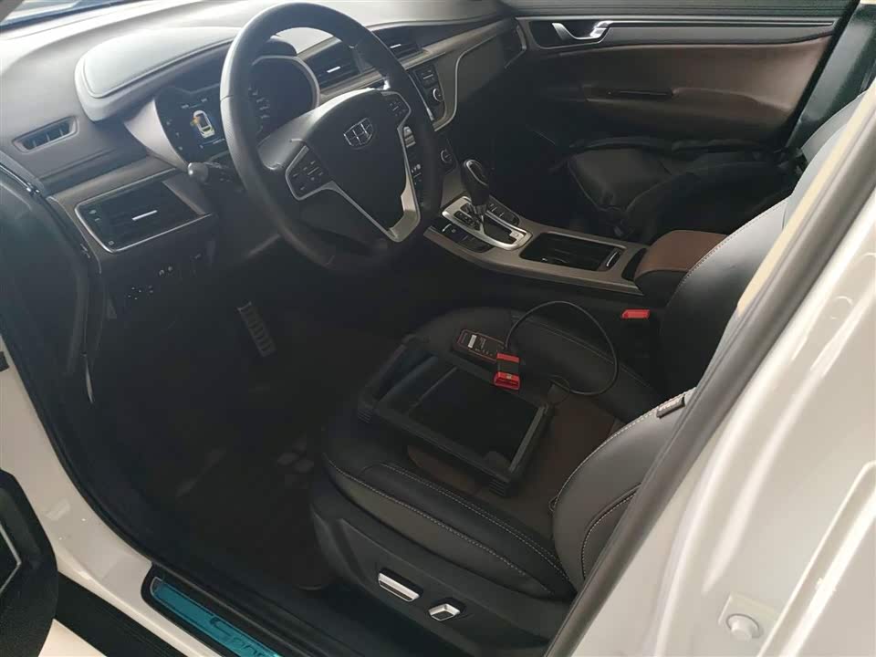 Geely Emgrand GS