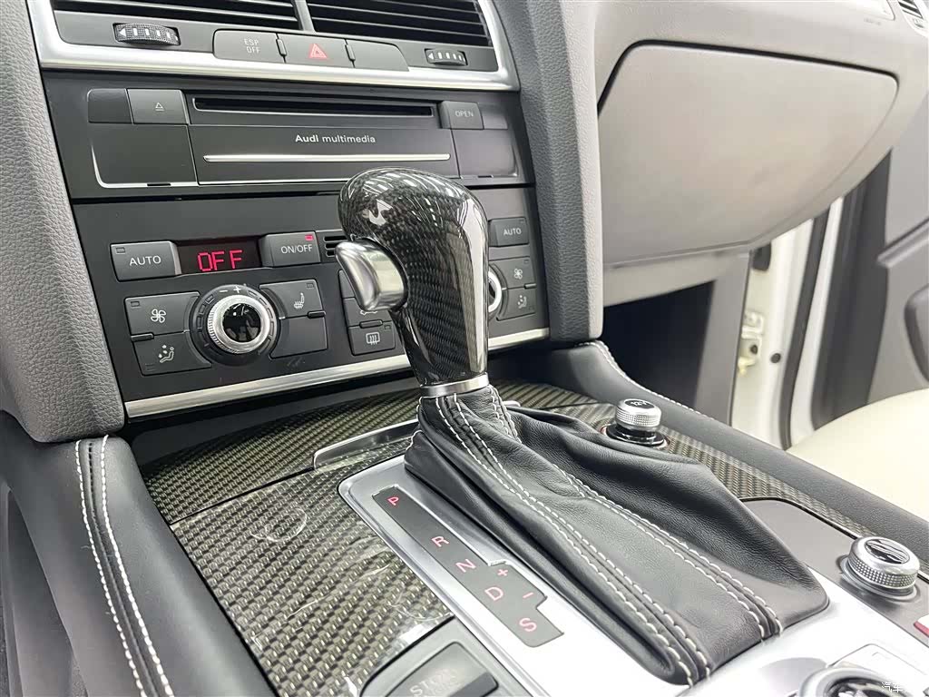 Audi Q7, 2010 15