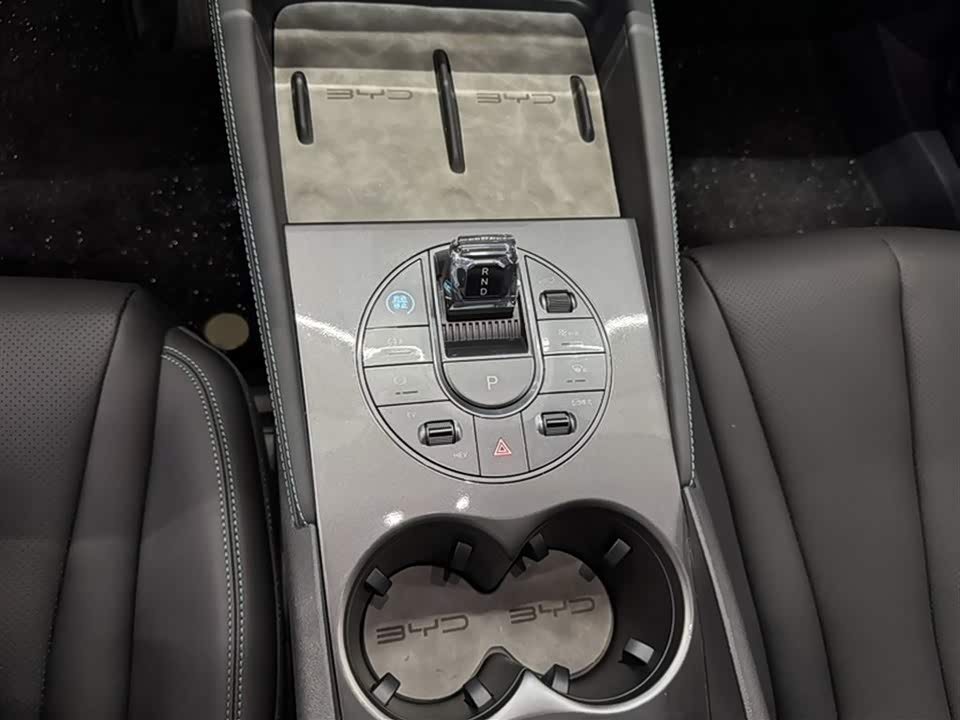 BYD Seal 06 BYD Seal 06