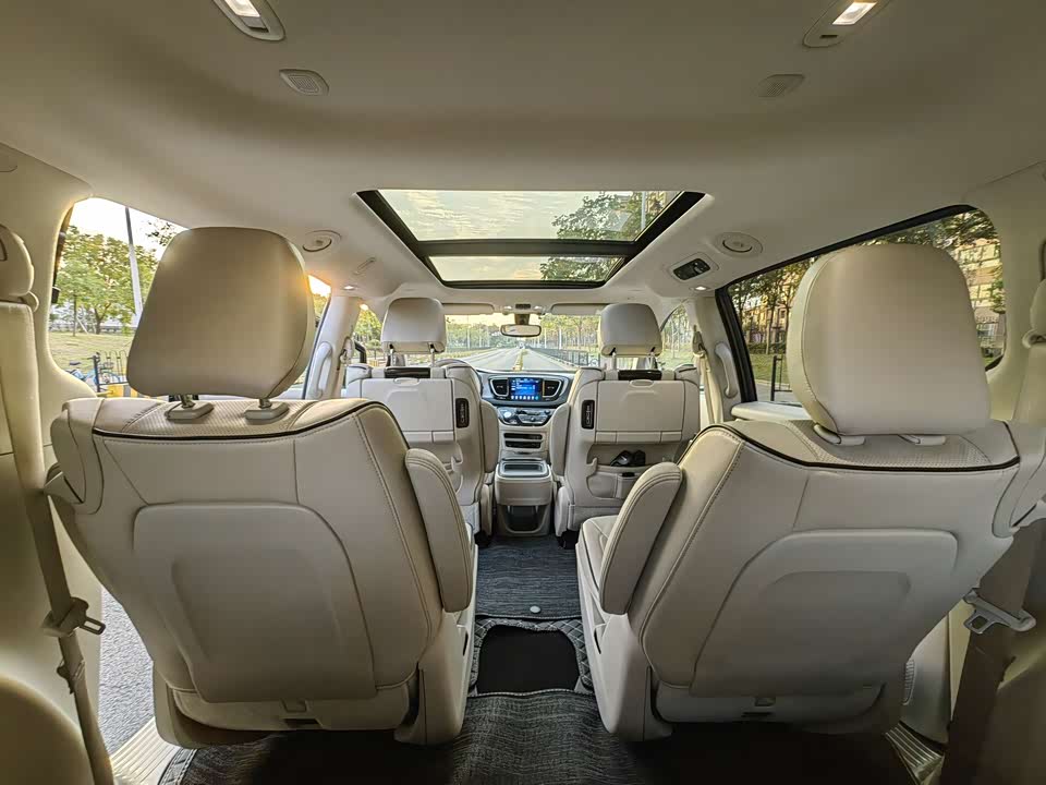 Chrysler Dajialong PHEV