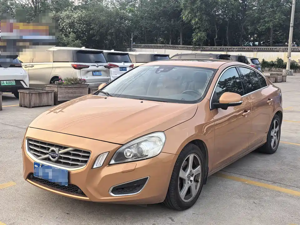 Volvo S60