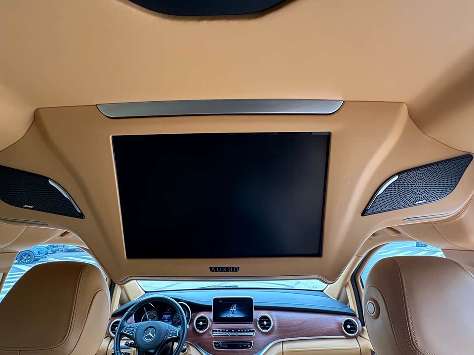 Mercedes-Benz V-class