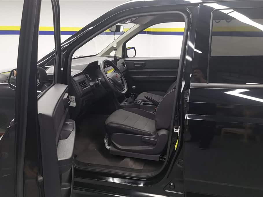 Wuling Wuling Hongguang PLUS Wuling Wuling Hongguang PLUS
