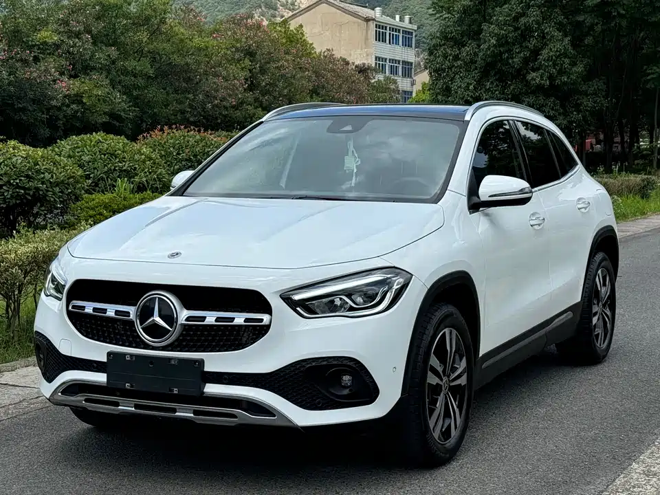 Mercedes-Benz GLA