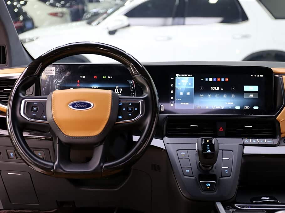 Ford Touruiou