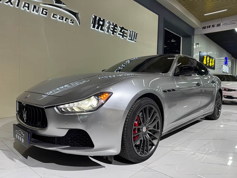Maserati Ghibli Maserati Ghibli