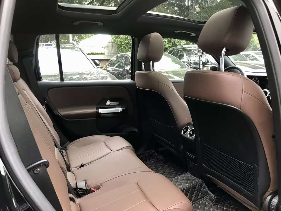 Mercedes-Benz GLB Mercedes-Benz GLB