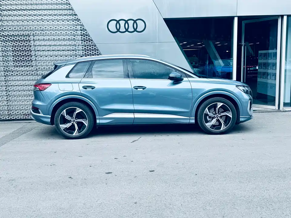 Audi Q4