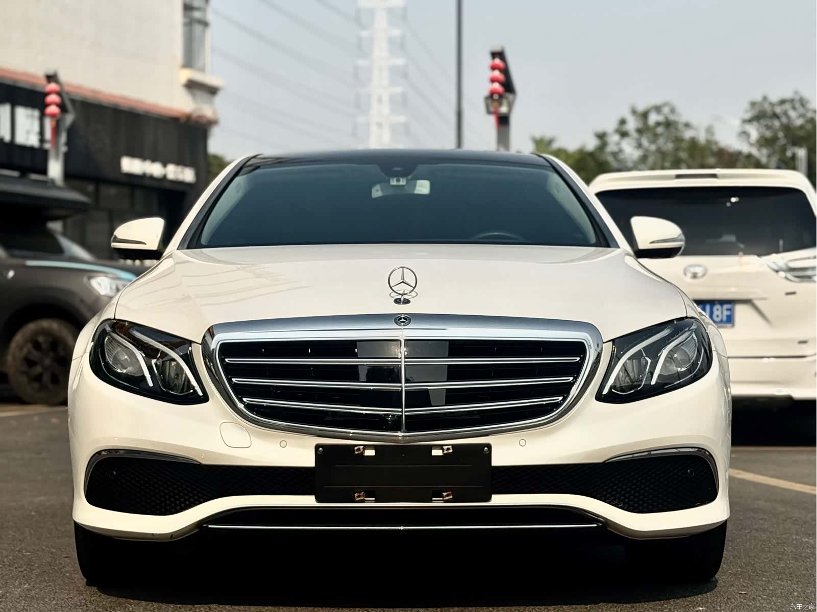Mercedes-Benz E-Class, 2019 3