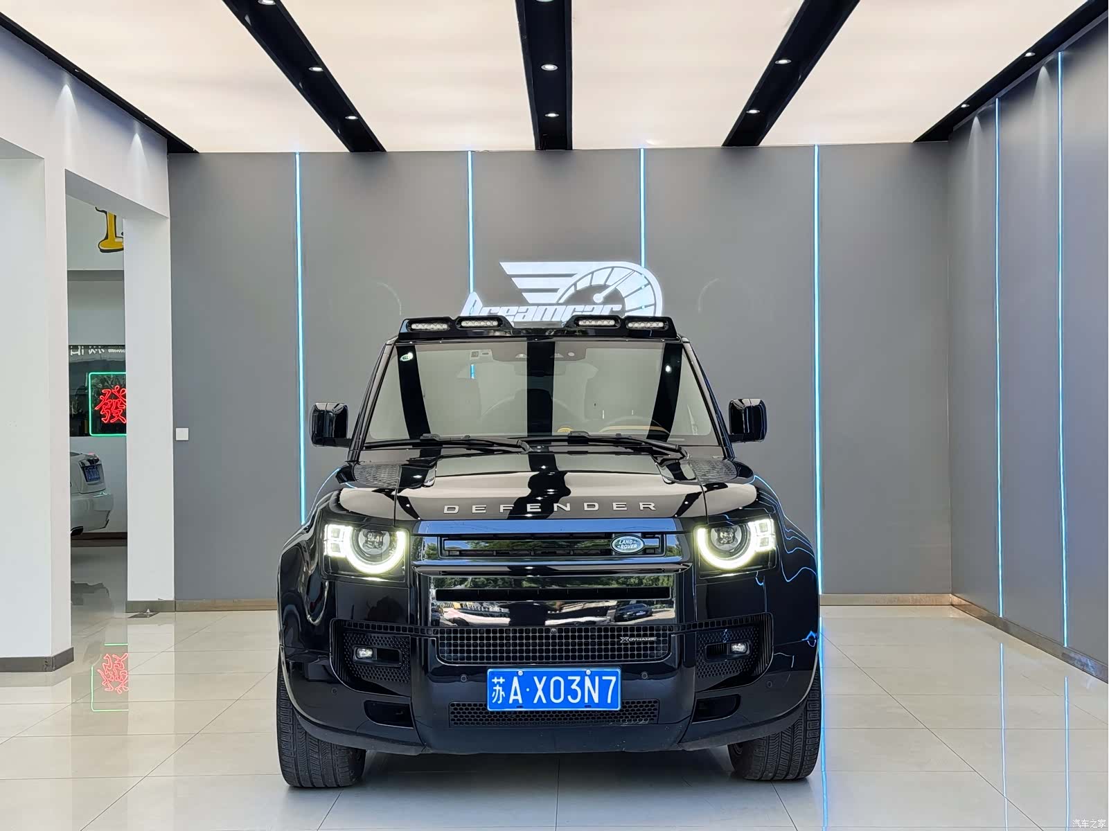 Land Rover Defender, 2023 2