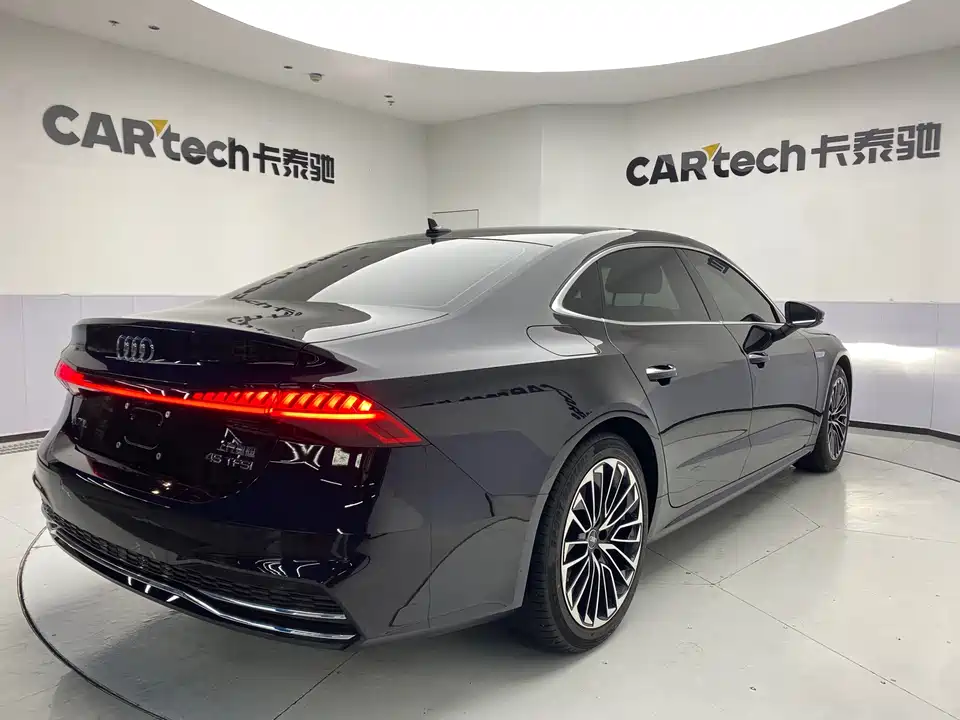Audi A7L