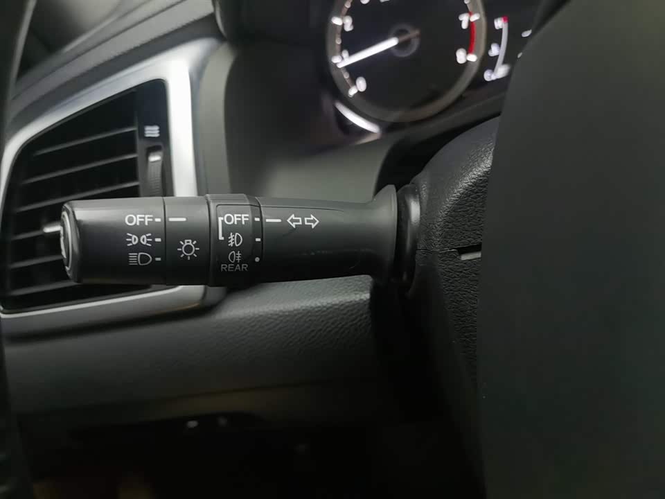 Honda UR-V Honda UR-V
