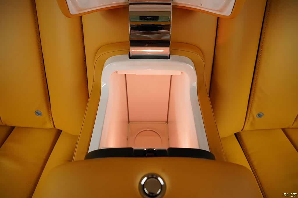 Rolls-Royce Phantom, 2014 17