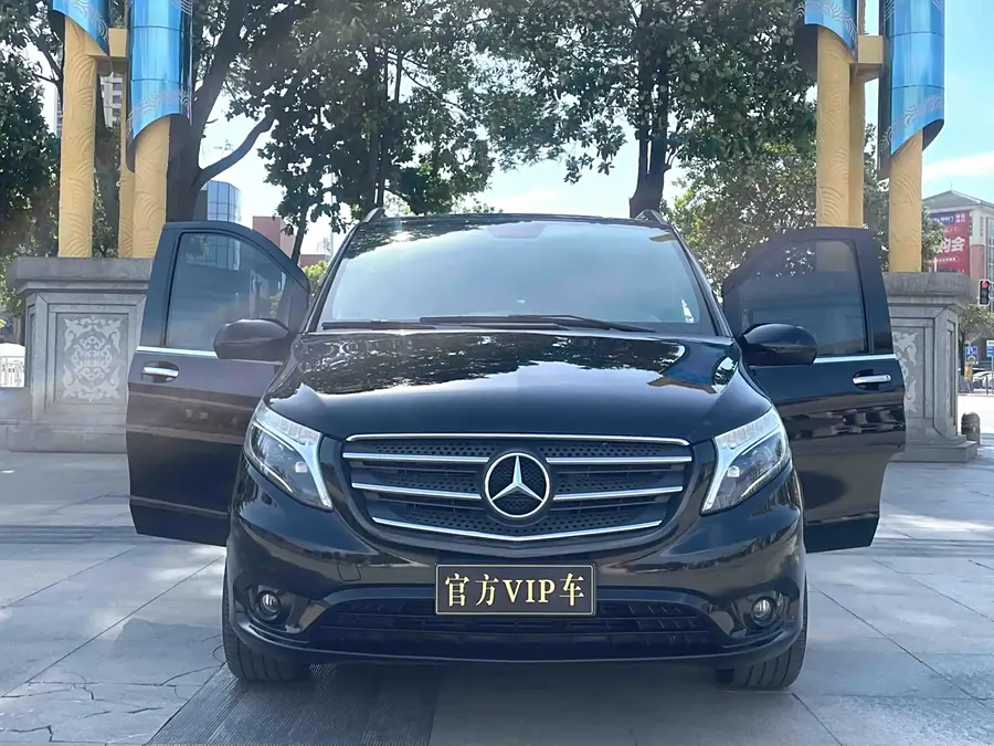 Mercedes Benz Vito