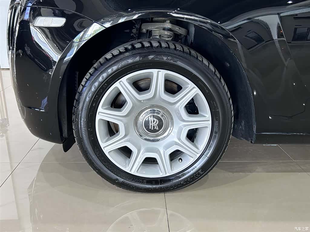 Rolls-Royce Ghost, 2014 все фото