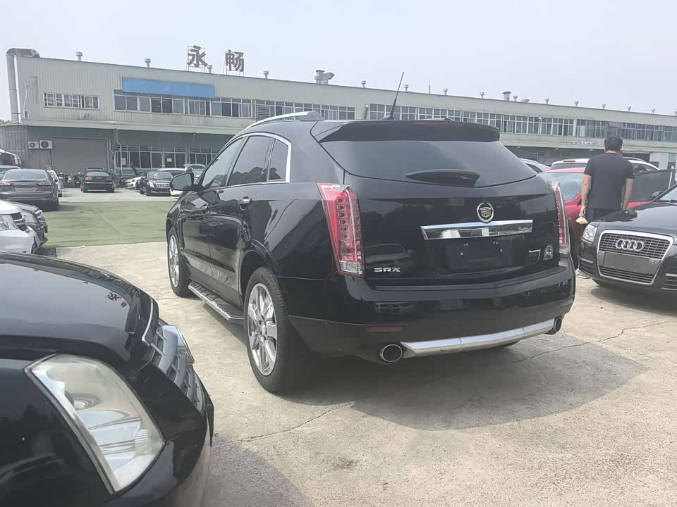 Cadillac SRX
