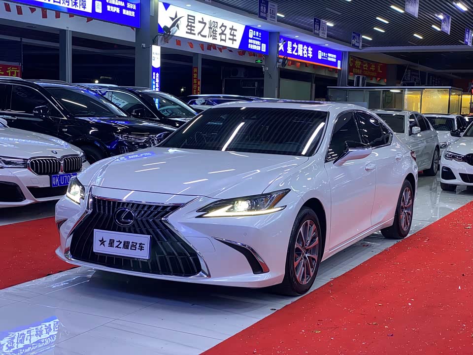 Lexus ES Lexus ES
