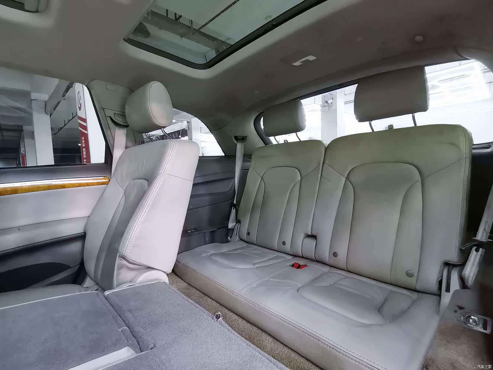 Audi Q7, 2008 9