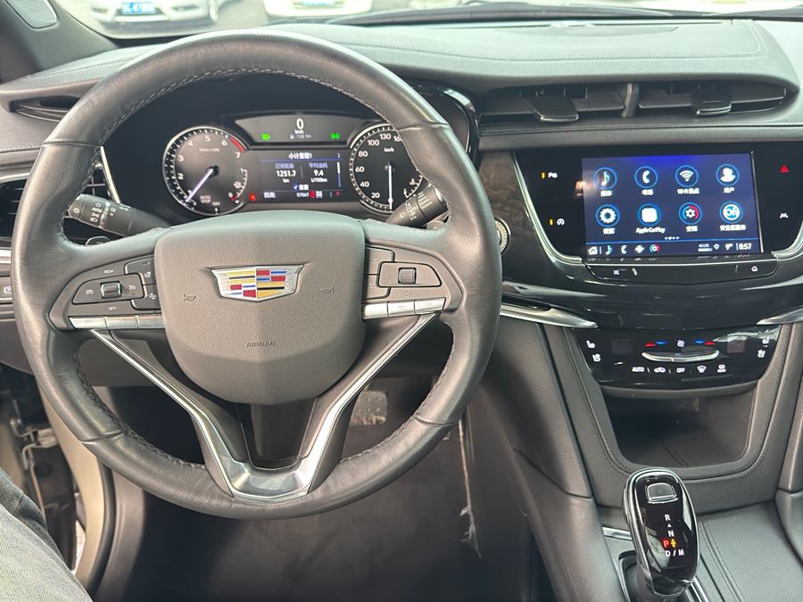 Cadidrack Cadillac XT6