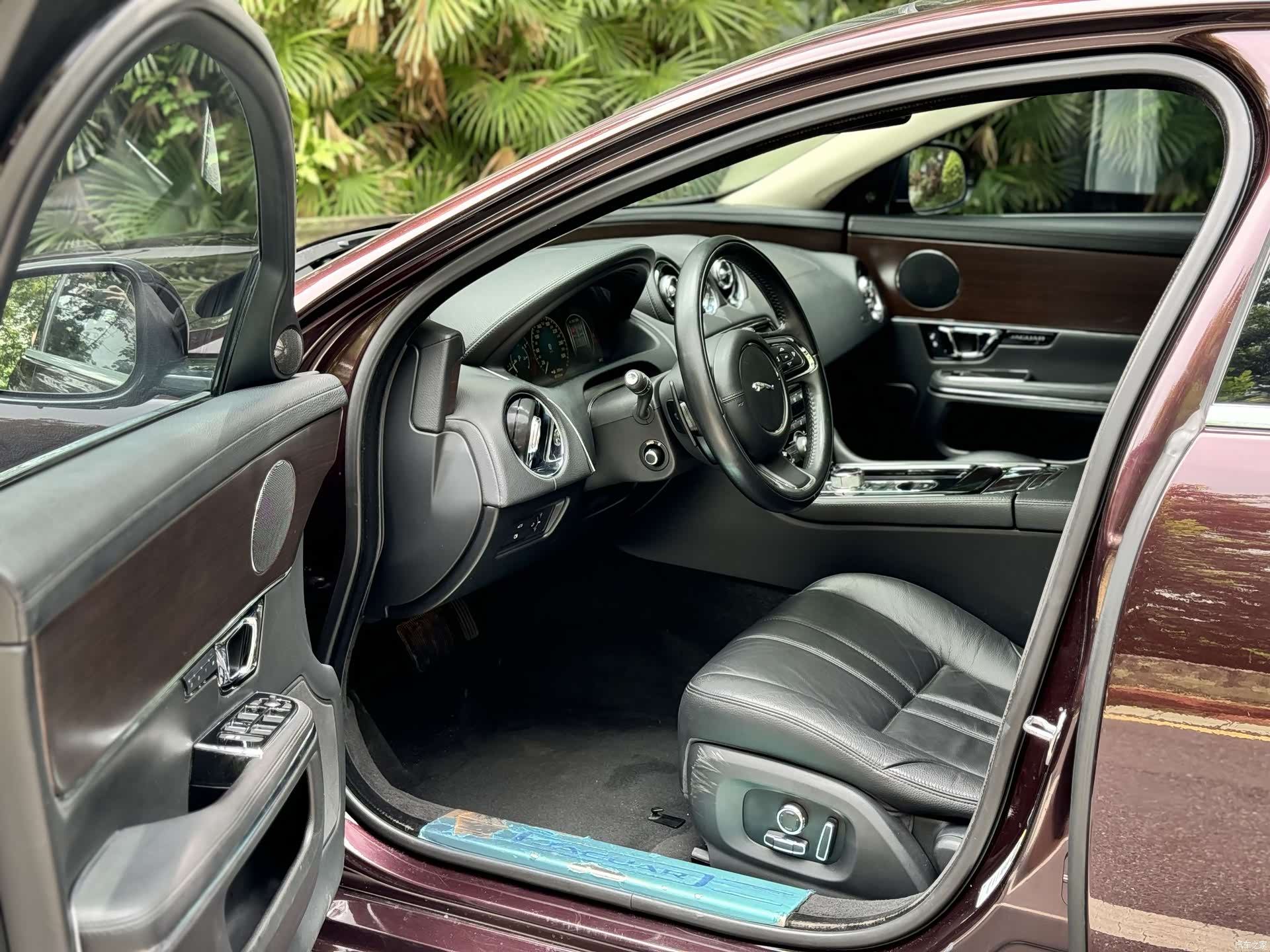 Jaguar XJ, 2016 7