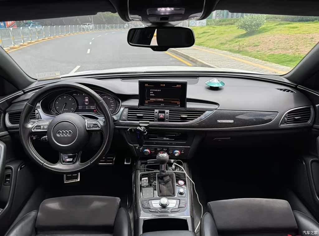 Audi S6, 2014 4