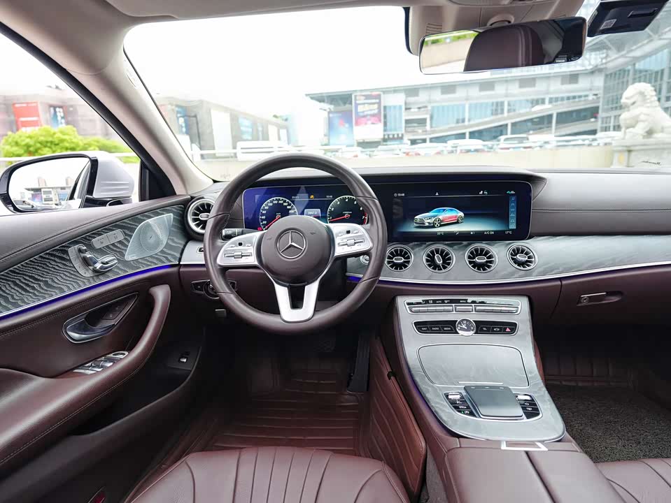 Mercedes-Benz CLS Mercedes-Benz CLS