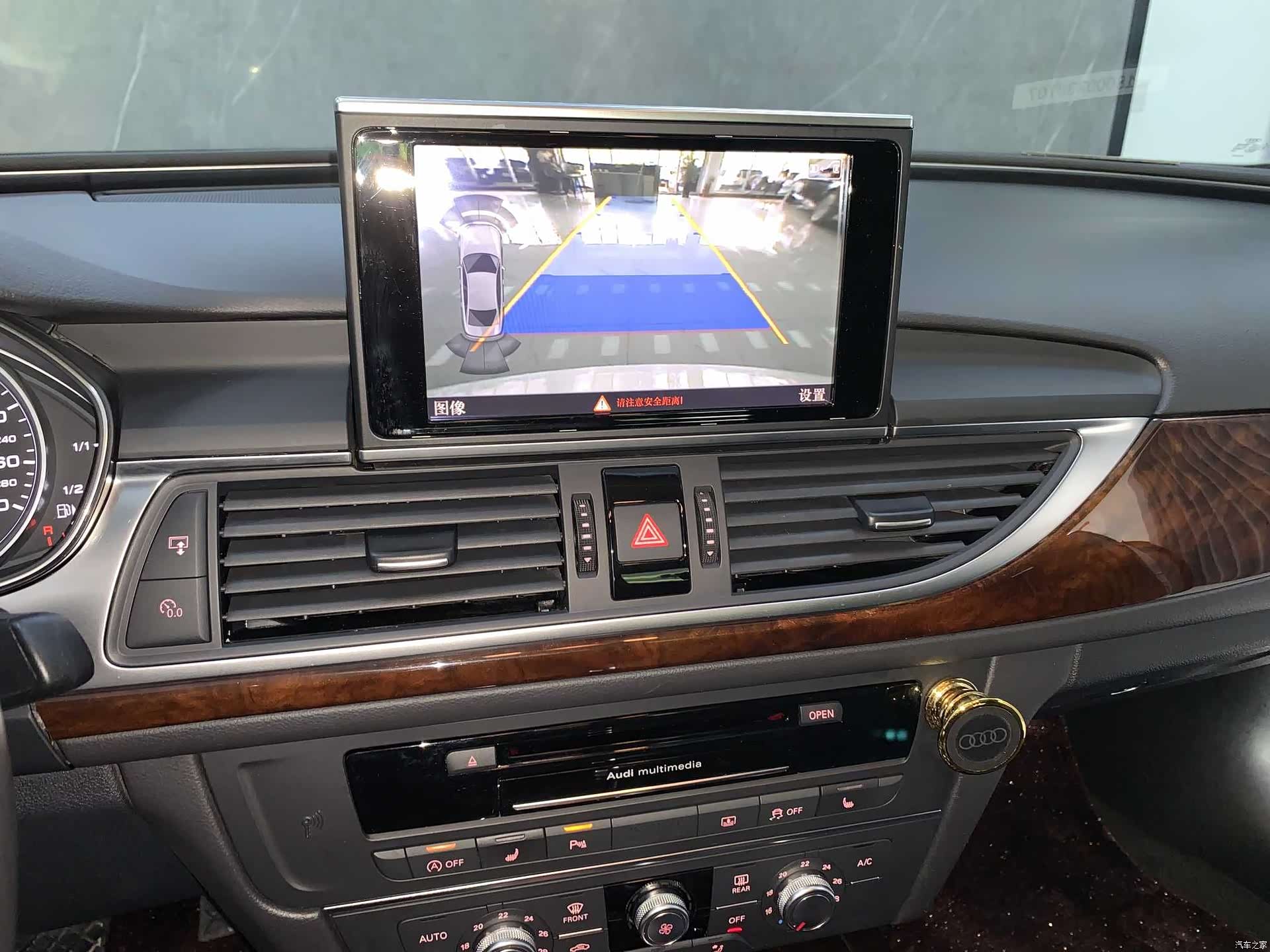 Audi A6L, 2015 15