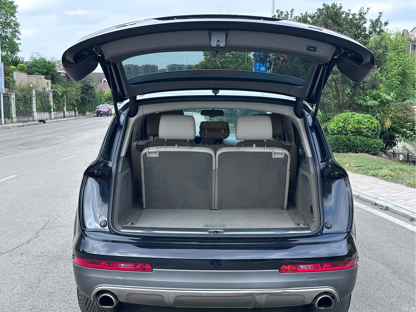 Audi Q7, 2010 6