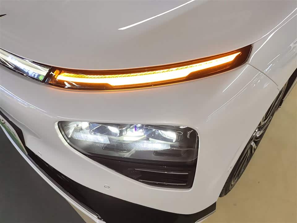 XPENG G9