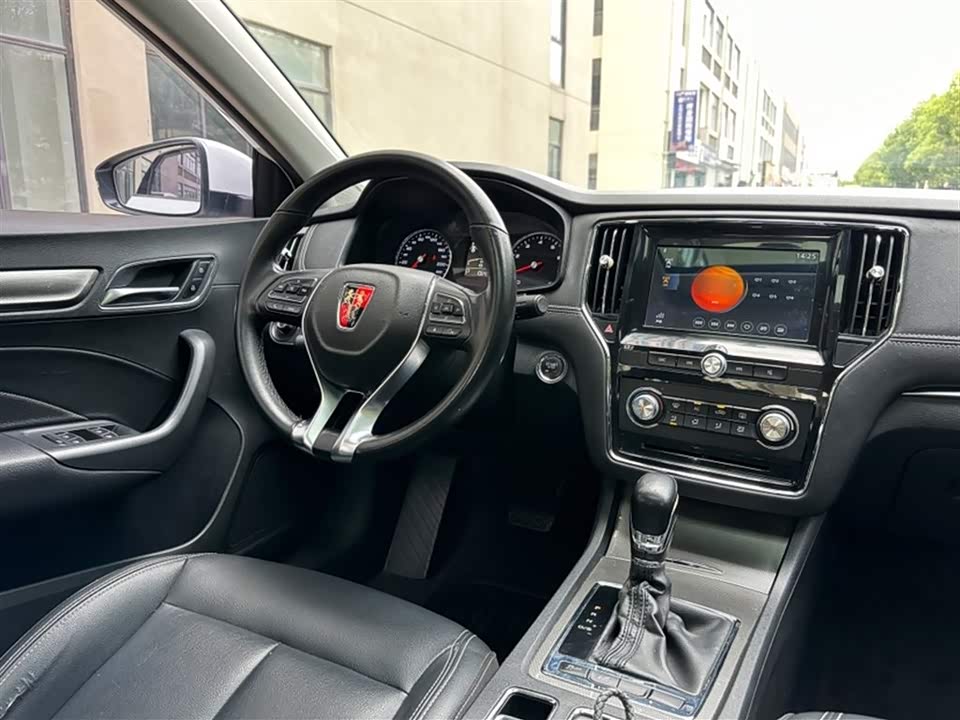 Roewe i6