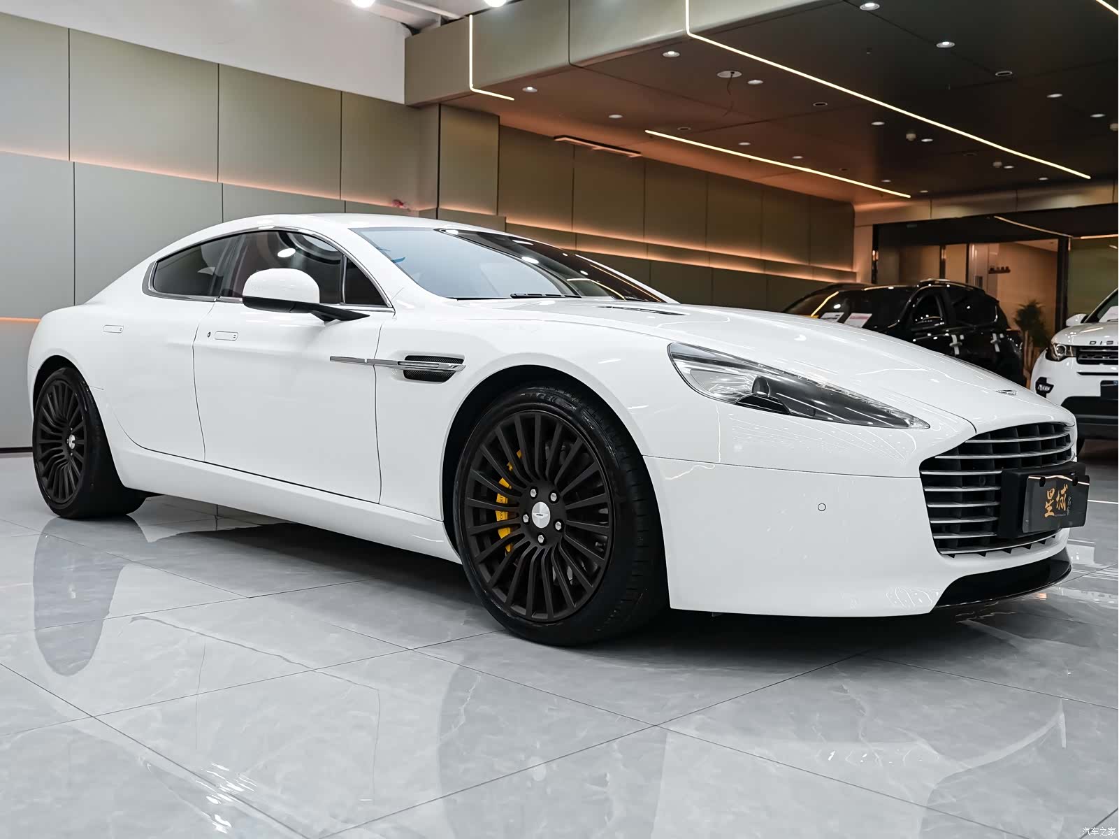 Aston Martin Rapide, 2014 4