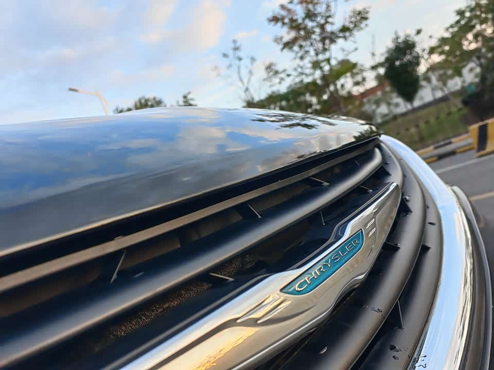 Chrysler Dajialong PHEV