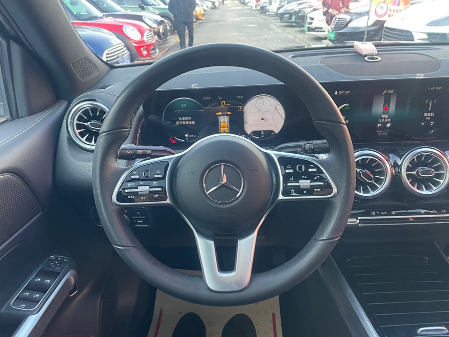 Mercedes Benz GLB