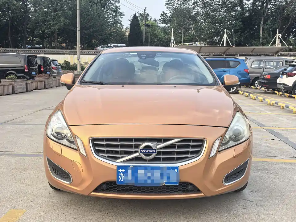 Volvo S60