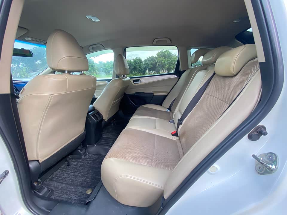 Honda Jade