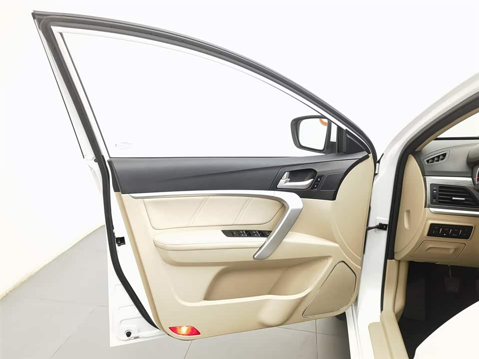 Geely Emgrand Geely Emgrand
