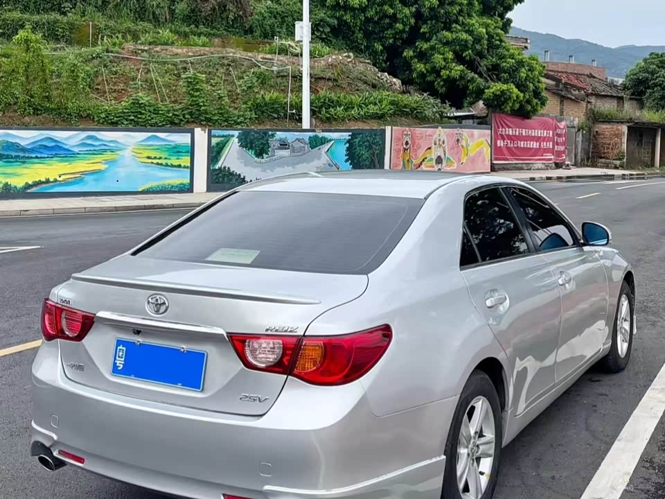 Toyota Reiz Toyota Reiz