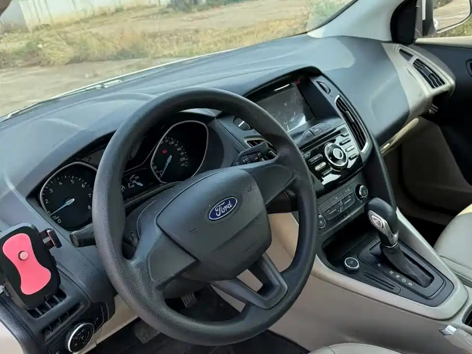 Ford Fox