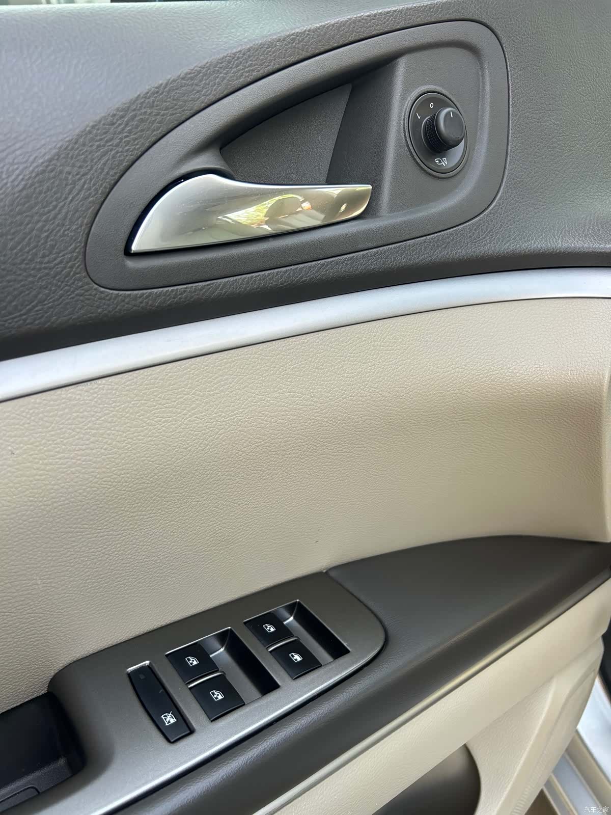 Buick GL8, 2012 8