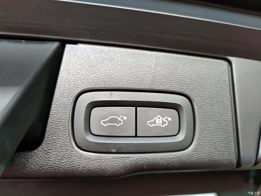 Volvo XC60, 2024 17