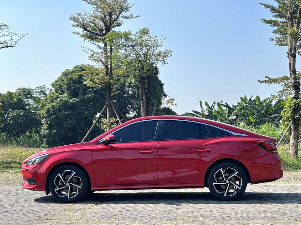 MG MG5